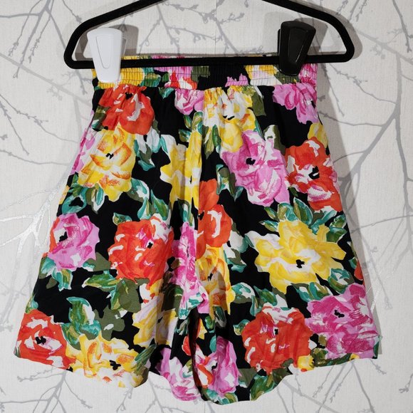Maren VTG Colorful Floral Printed High Rise Pleated Shorts - Picture 2 of 3